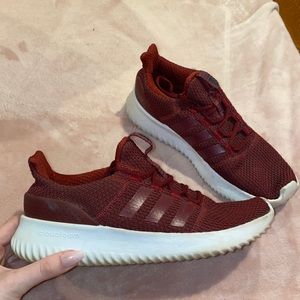 Adidas cloud foam tennis shoes